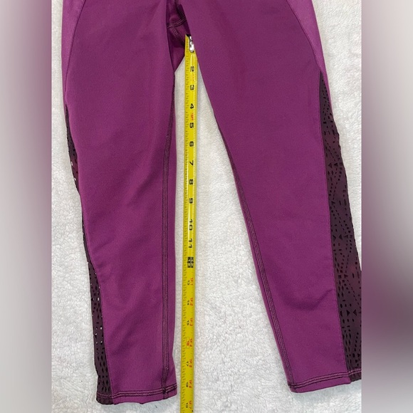 ALO Yoga High Waisted Yoga Capris Leggings Stretch Patina Purple Womens‎ Size XS - Picture 9 of 10